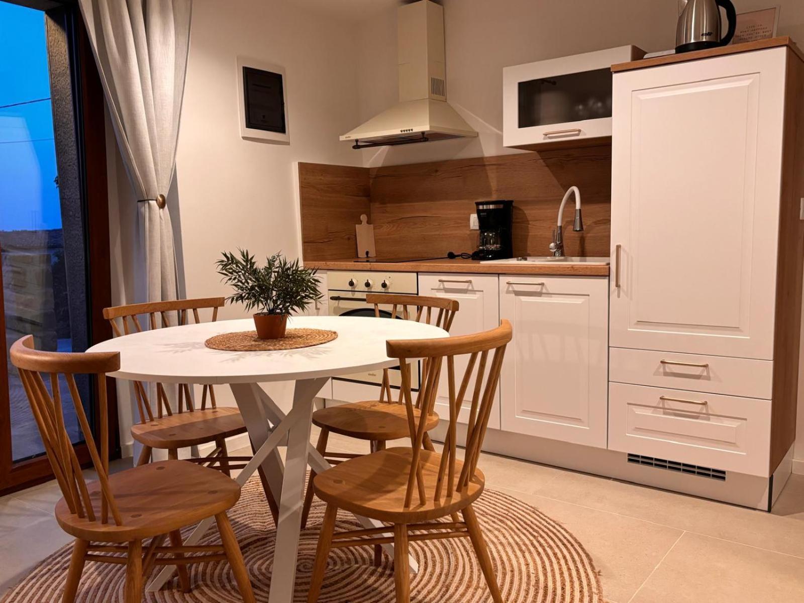 Apartments Грожнян Экстерьер фото
